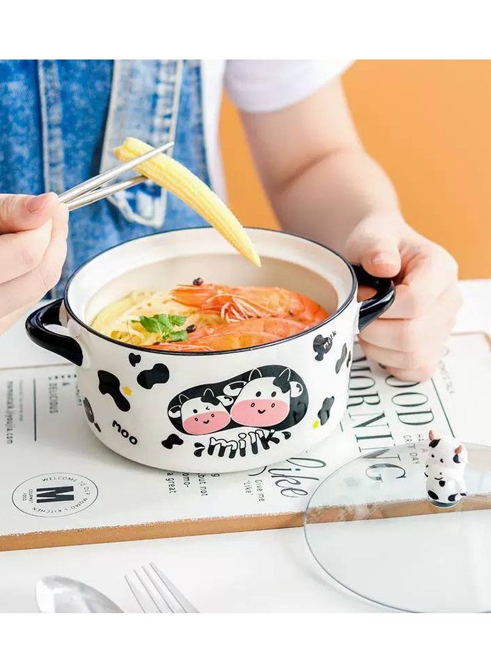 Round porcelain pot with a pyrex lid