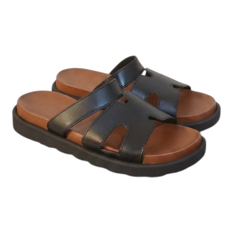 Lightweight unisex leather slippers, comfortable for the feet, suitable for the beach, club, and home, available in distinctive colors, for everyday use, Summer 2026