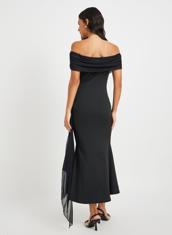 تايك تو فستان ماكسي أسود سادة بدون أكتاف بتصميم حورية البحر للنساء - Image 5