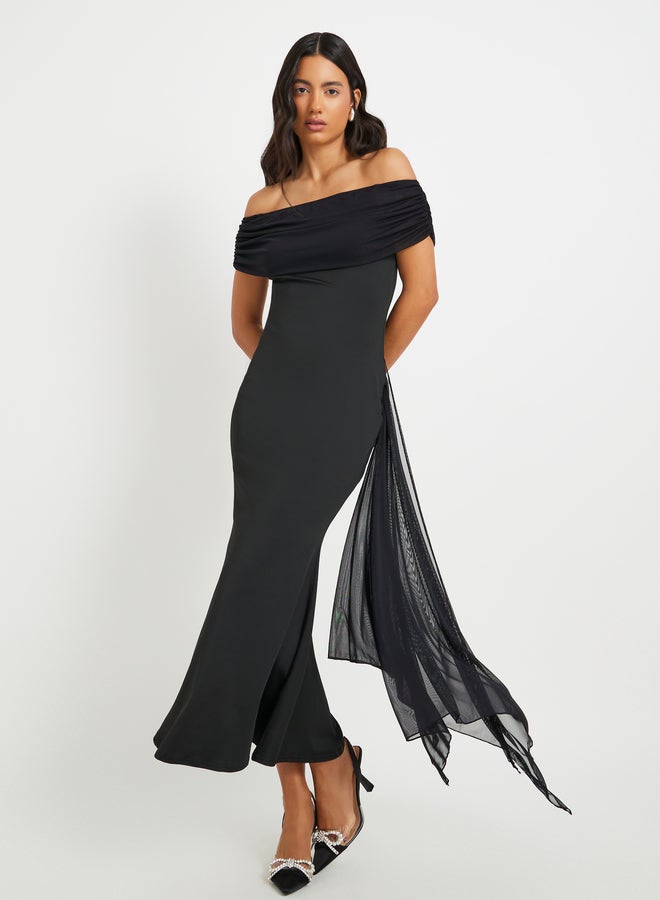 تايك تو فستان ماكسي أسود سادة بدون أكتاف بتصميم حورية البحر للنساء - Image 1