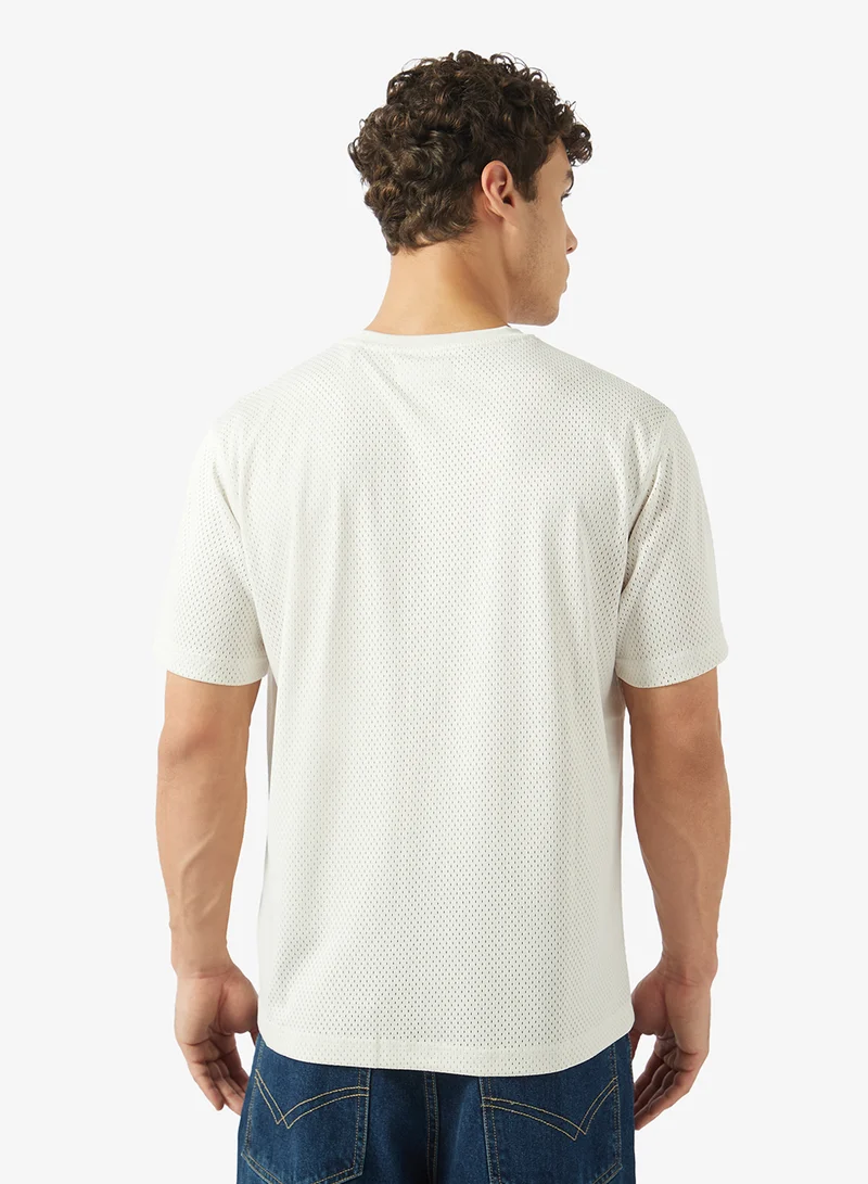 GUESS  Logo Detail Crew Neck T-Shirt for Men | Best Price UAE