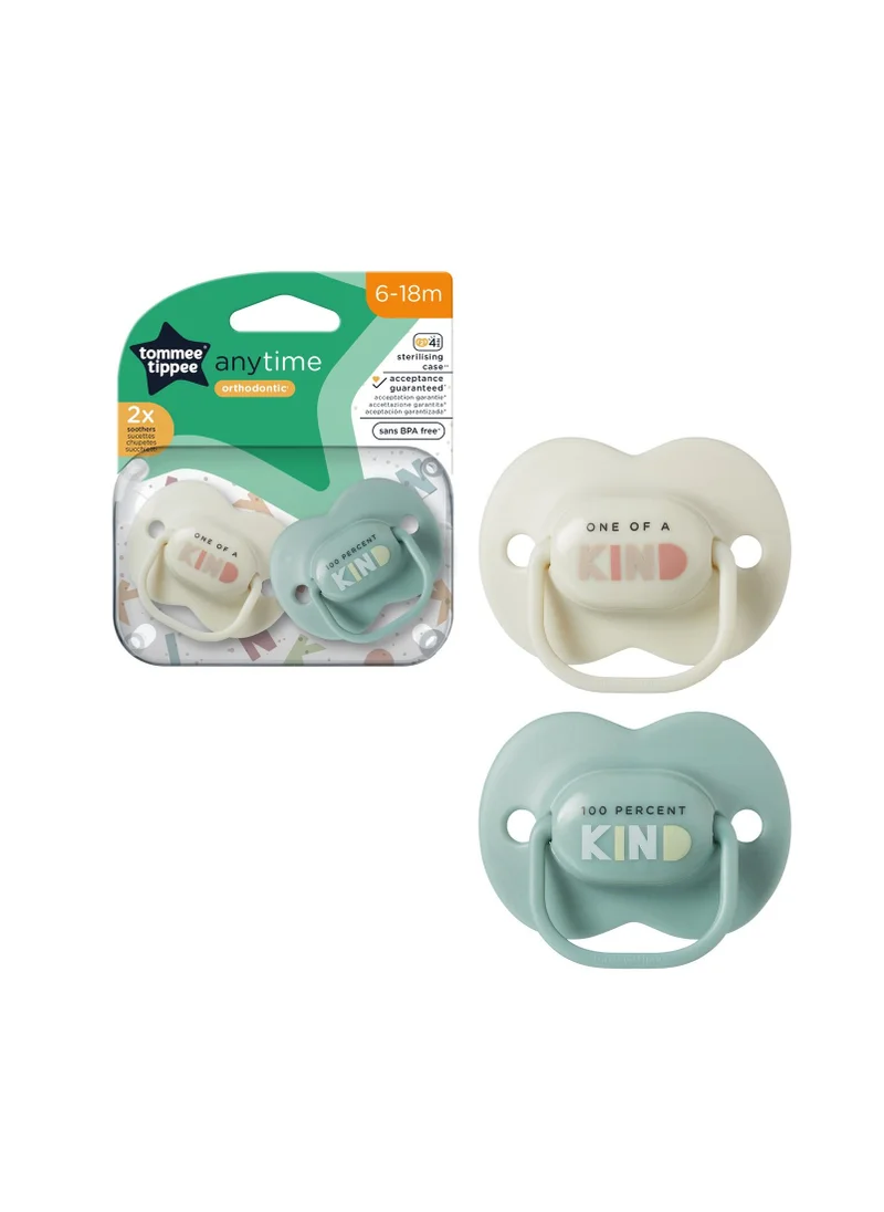 تومي تيبي Tommee Tippee Anytime Soothers, Symmetrical Orthodontic Design, BPA-Free Silicone Baglet, Includes Steriliser Box, 6-18m, Pack of 2 Dummies, Colours and Designs Vary