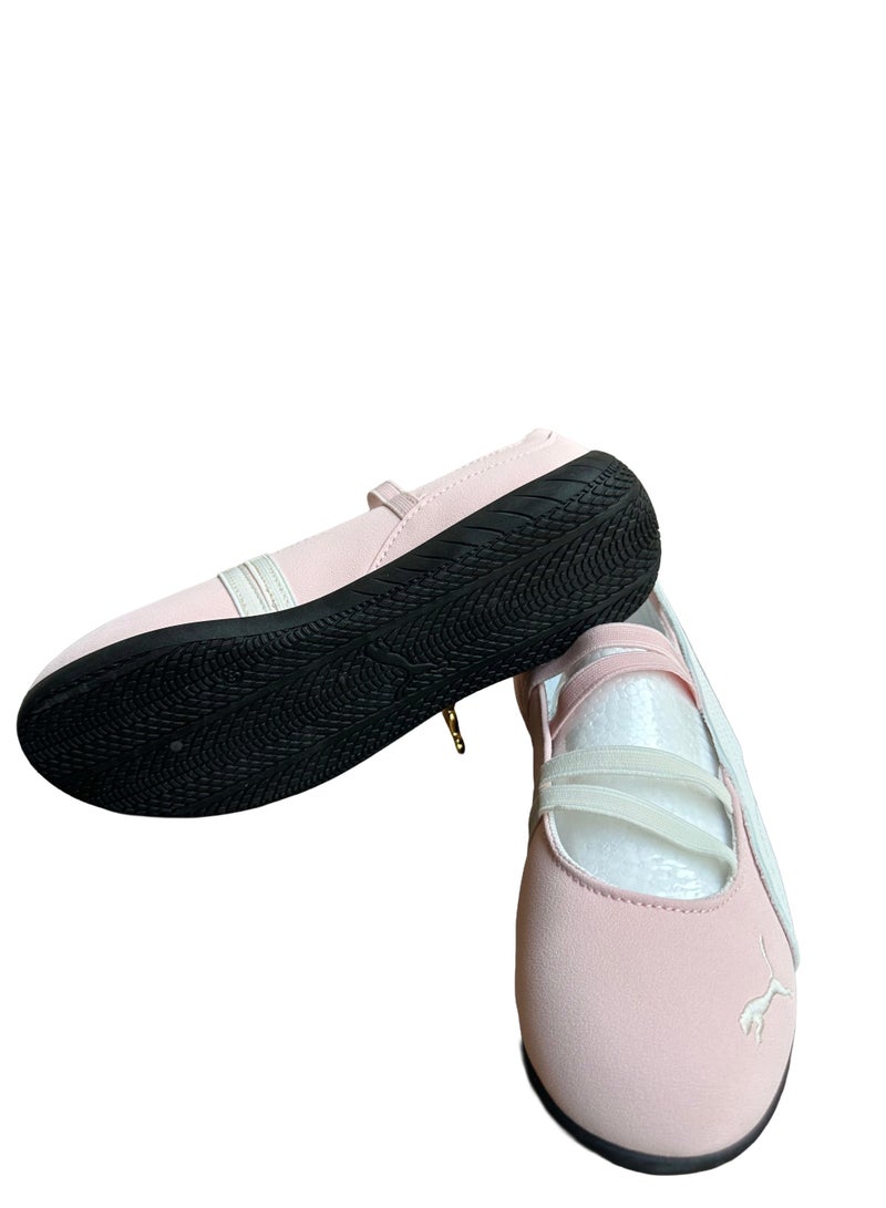 Puma Shoes For Woman - Image 5