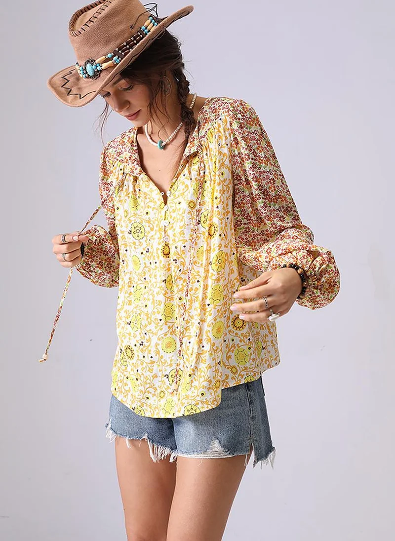 يونيكي Yellow V-Neck Long Sleeves Boxy Top