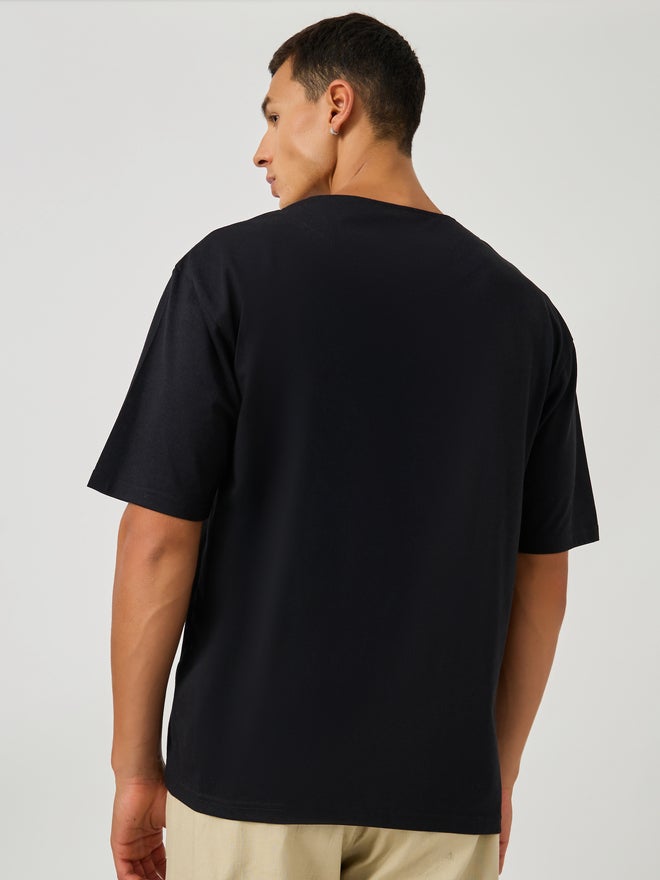 Styli Styli Notch Neck Oversized T-Shirt  - Image 4