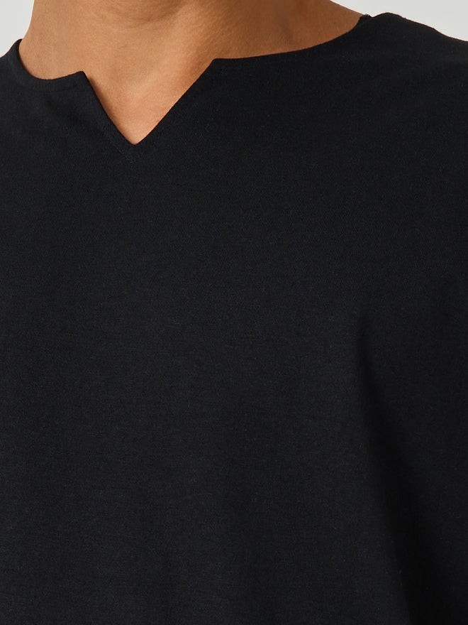Styli Styli Notch Neck Oversized T-Shirt  - Image 3