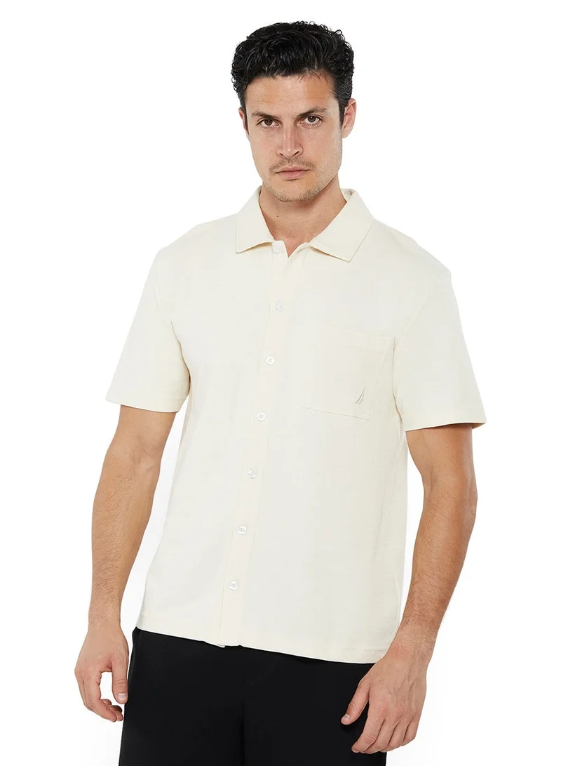 نوتيكا تيشيرت قطن بريميوم بقصة عادية بشعار