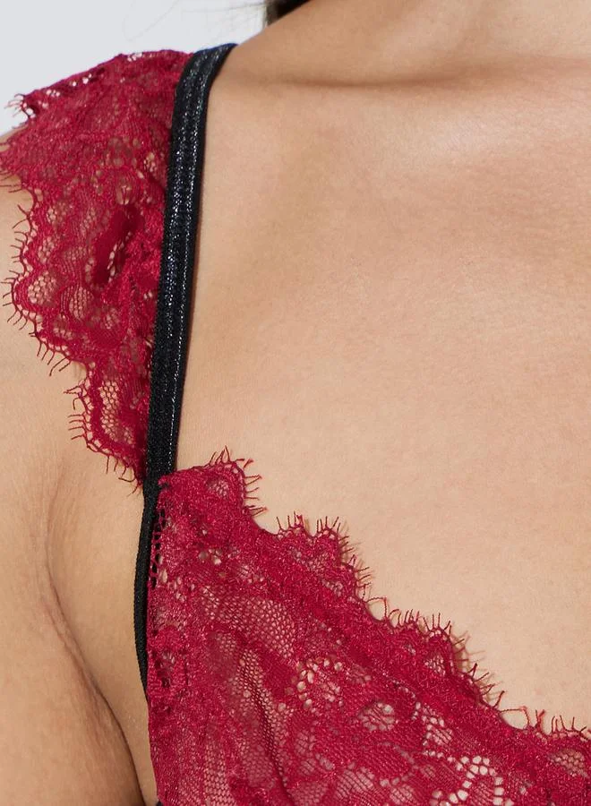 Styli  Pack Of 3 - Contrast Edge Non Padded Wired Balconette Bra, Brief And Garter With Stockings Attached Set for Women | Best Price UAE