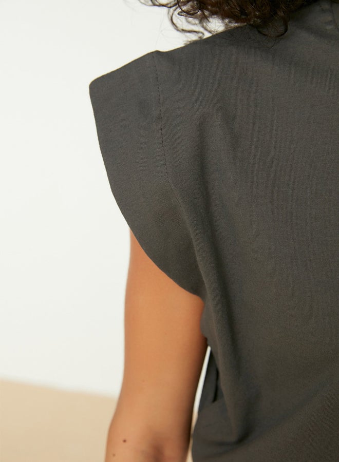 trendyol Anthracite 100% Cotton Wadding Look Basic Crew Neck Knitted T-Shirt - Image 3