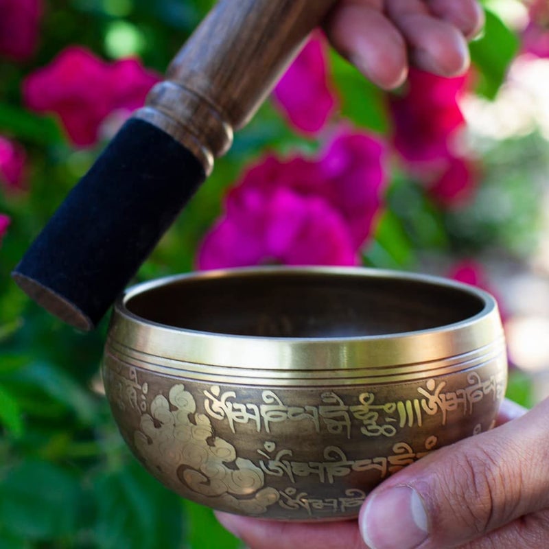 HIMALAYAN BAZAAR Tibetan Singing Bowl Set â€“ Bronze Master Grade with Pure Tone & Thangka Art â€“ Handmade in Nepal by Himalayan Bazaar (Gold & Yellow) - Image 4