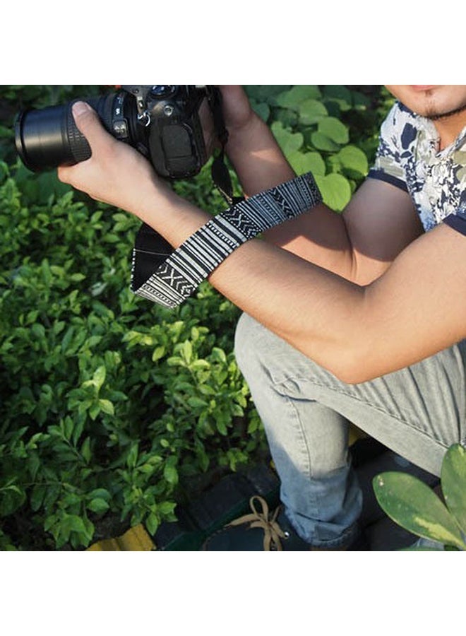 NIBEMINENT Camera Shoulder Neck Strap Black/White  - Image 4