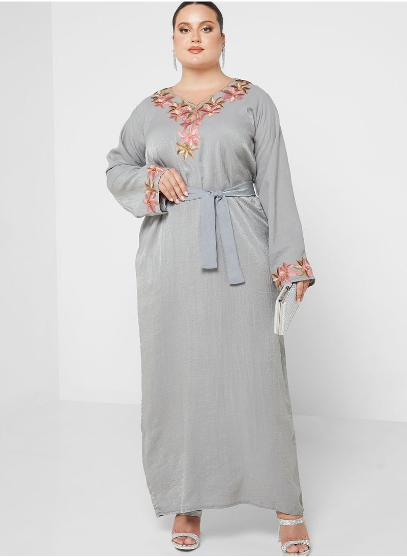 Hayas Closet Curve - Embellished Belted Jalabiya - Image 1