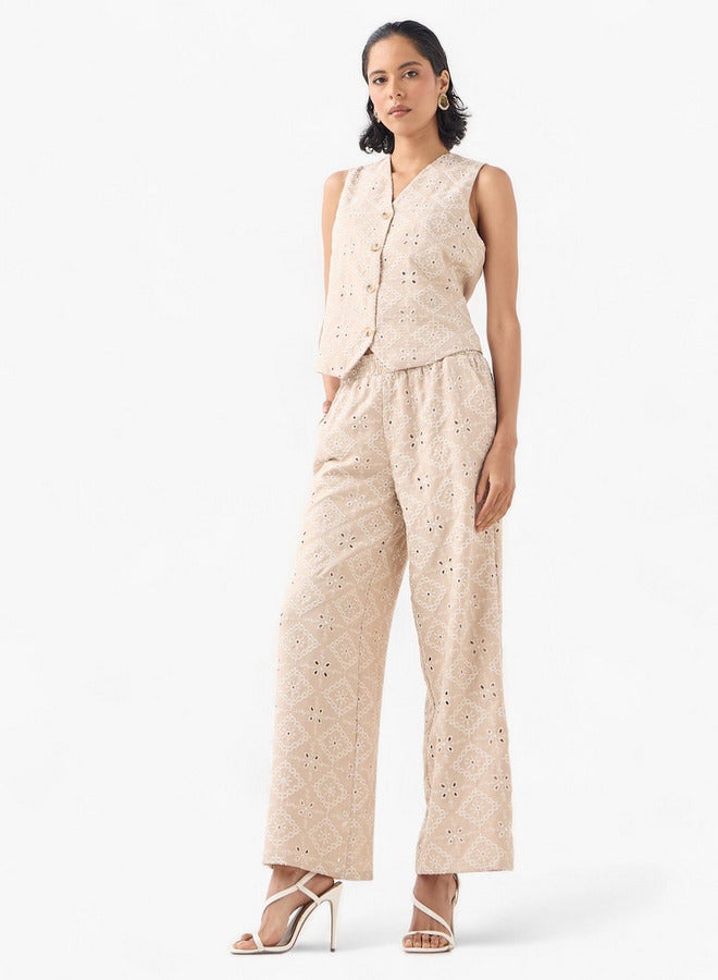 2Xtremz Schiffli Detail V-Neck Sleeveless Jacket - Image 2