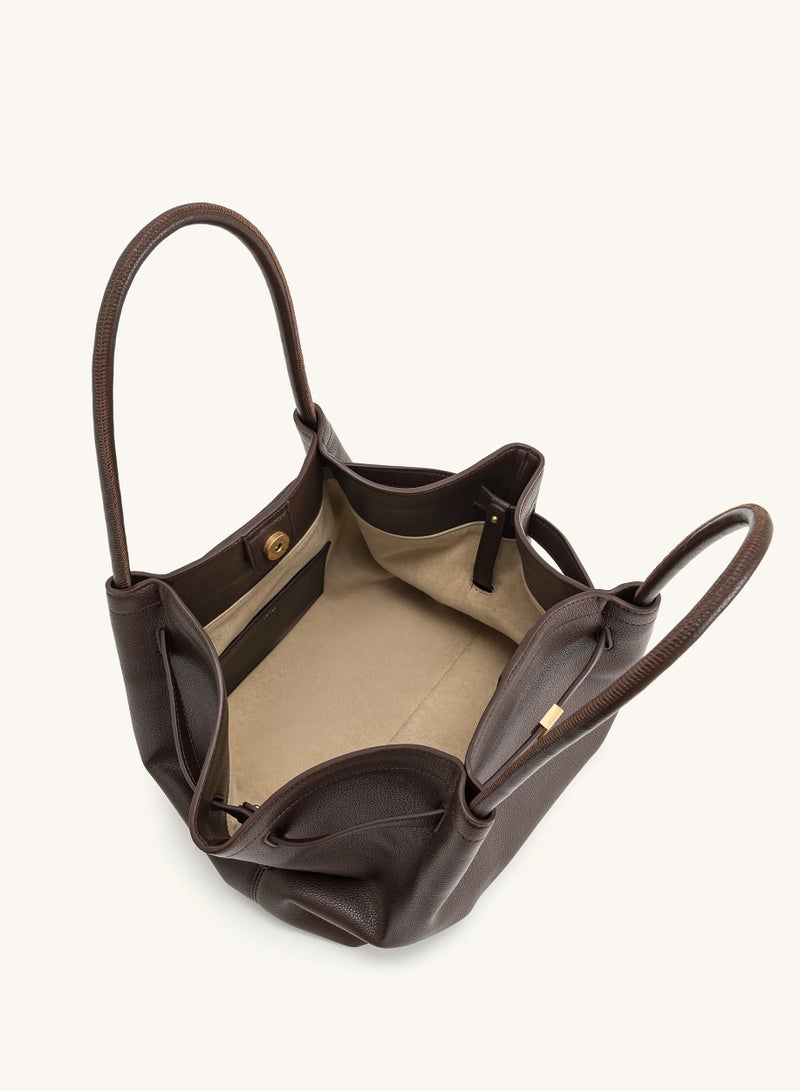 جي دبليو بي حقيبة توت متوسطة هانا - بني داكن - Image 5