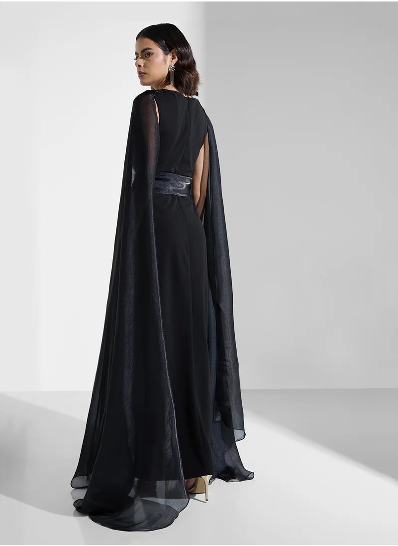 ايرا Drape Sleeve Front Slit Dress