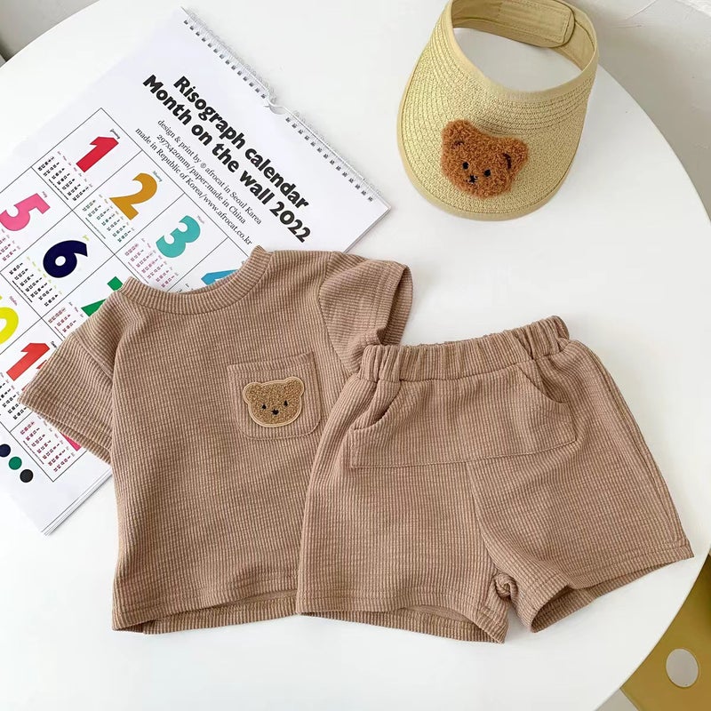 2023 Korean Style ins Childrens Summer Bear Suit Mens and Womens Short-sleeved Shorts Simple Casual Two-piece Set Curry  - Image 1