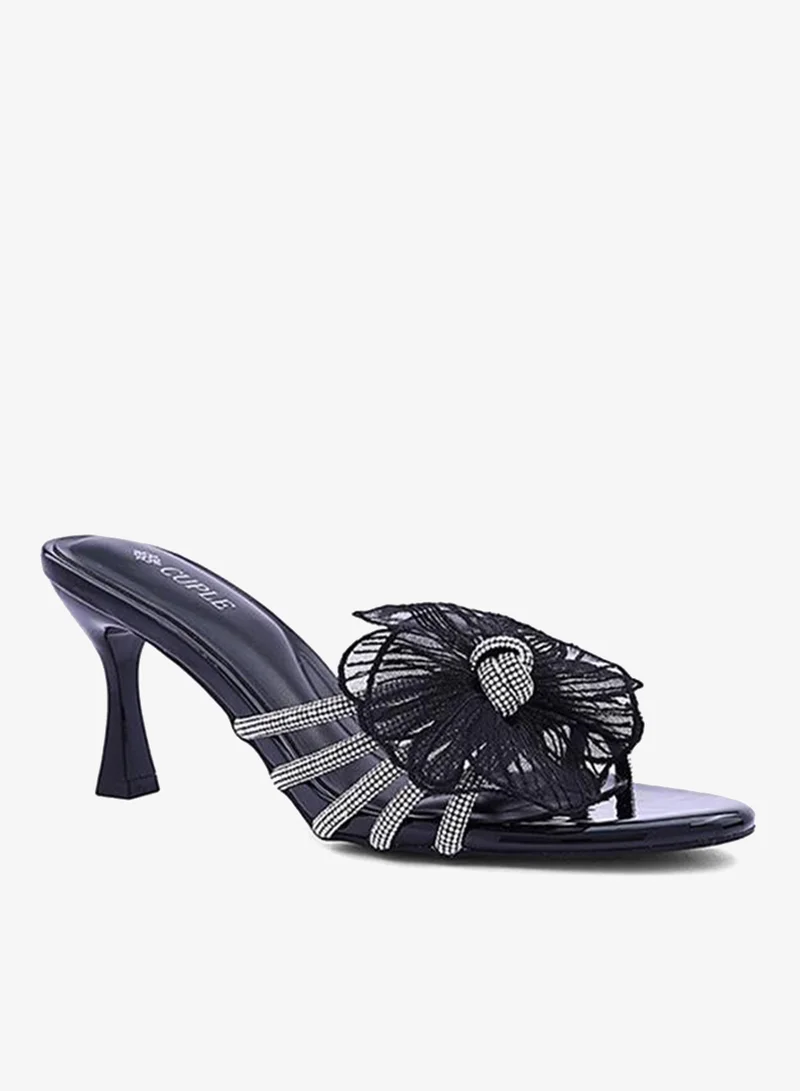 كابلي شباشب بكعب أنيقة لإطلالة عصرية