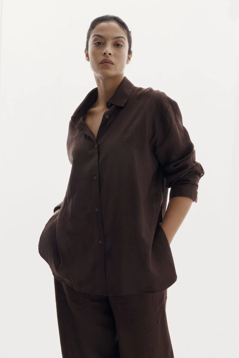 اتش اند ام قميص من الكتان بقصّة واسعة