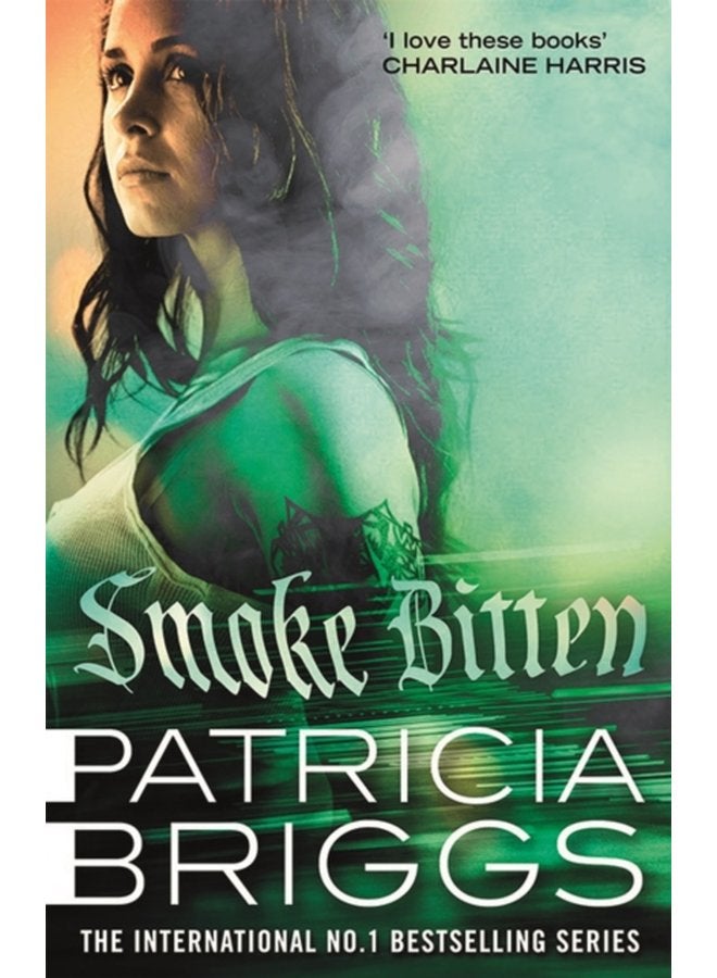 Smoke Bitten Mercy Thompson Book 12 - Paperback