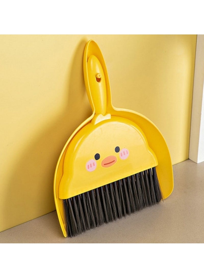 طقم جاروف وفرشاة بشكل بطوط - كيوت وشيك - Image 1