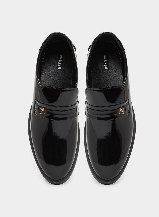 Styli Plain Almond Toe Slip On Formal Shoes - Image 5