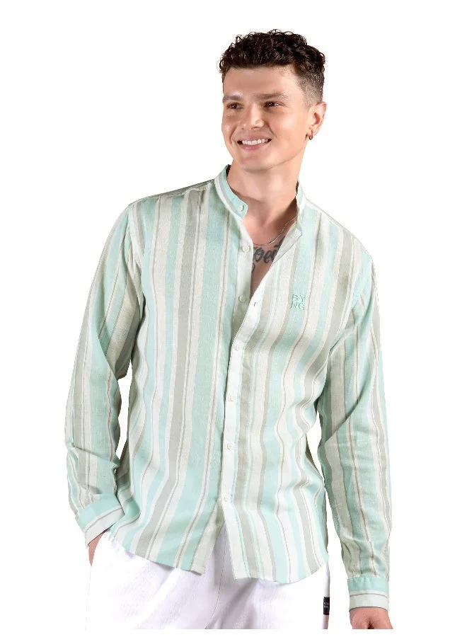 بيونغ قميص بياقة ماندرين وخطوط مائية ناعمة