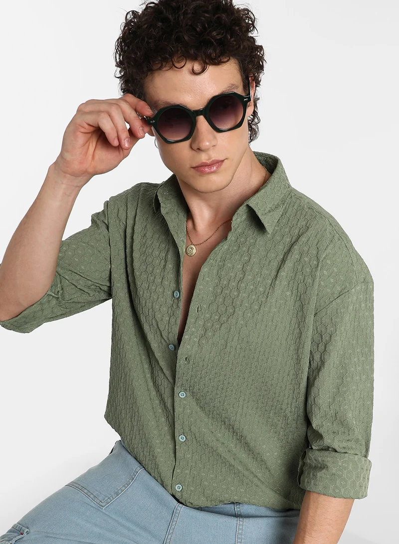 Campus Sutra Men's Fern Green Honeycomb-Textured Oversized Shirt For Casual Wear | Spread Collar | Long Sleeve | Button Closure | Oversized Shirt Crafted With Comfort Fit For Everyday Wear