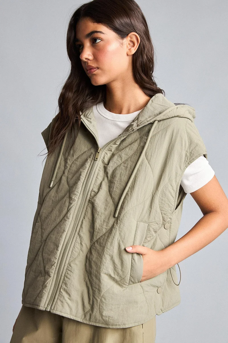 Relax Fit Crinkle Fabric Vest