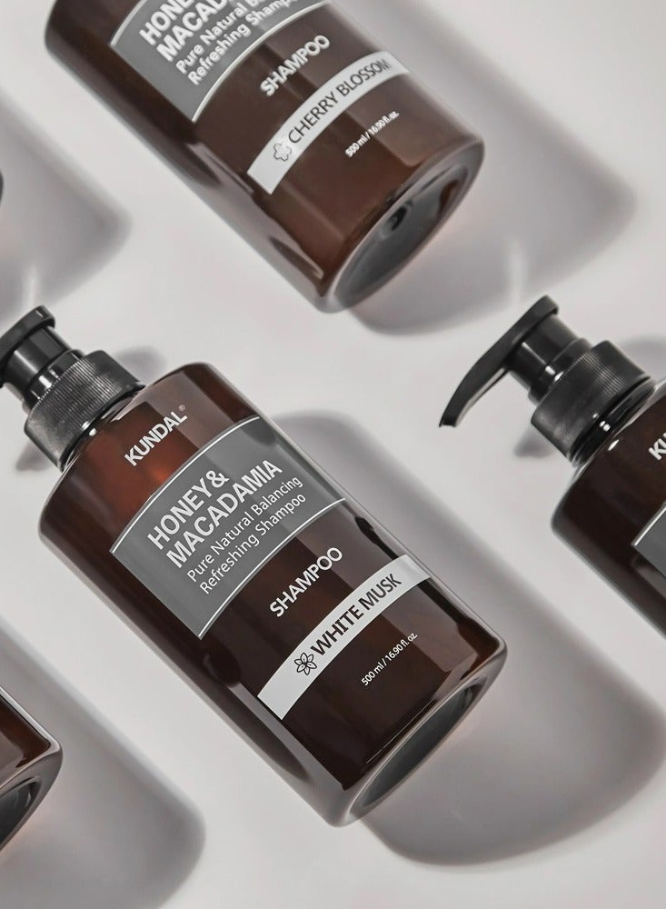 KUNDAL Honey & Macadamia Pure Natural Balancing Refreshing Shampoo Blackberry Bay 500 mL - Image 3