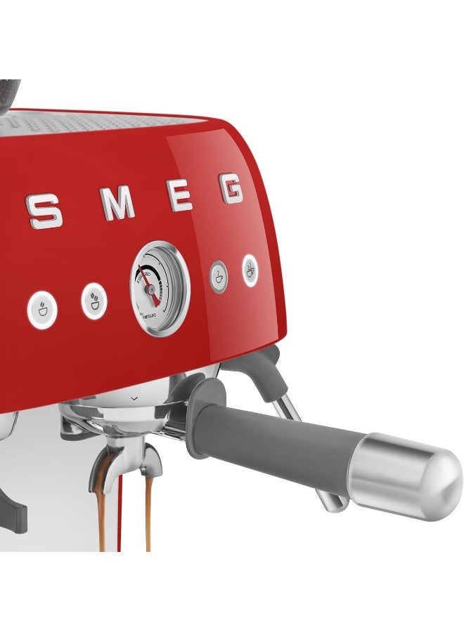 smeg Espresso Machine With Pump &  Grinder, Adjustable Temperature & Pre-Infusion, Italian Design, 2.4 L EGF03RDUK RED - Image 4