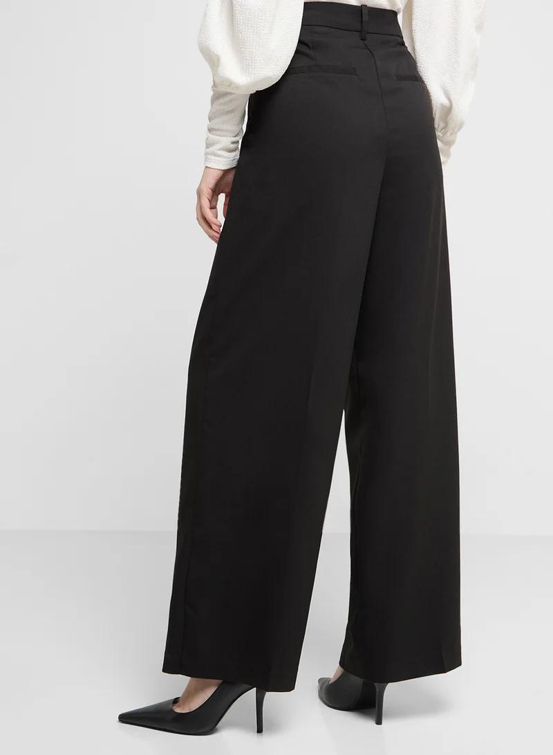 VERO MODA High Waist Pleated Detail 32" Pants