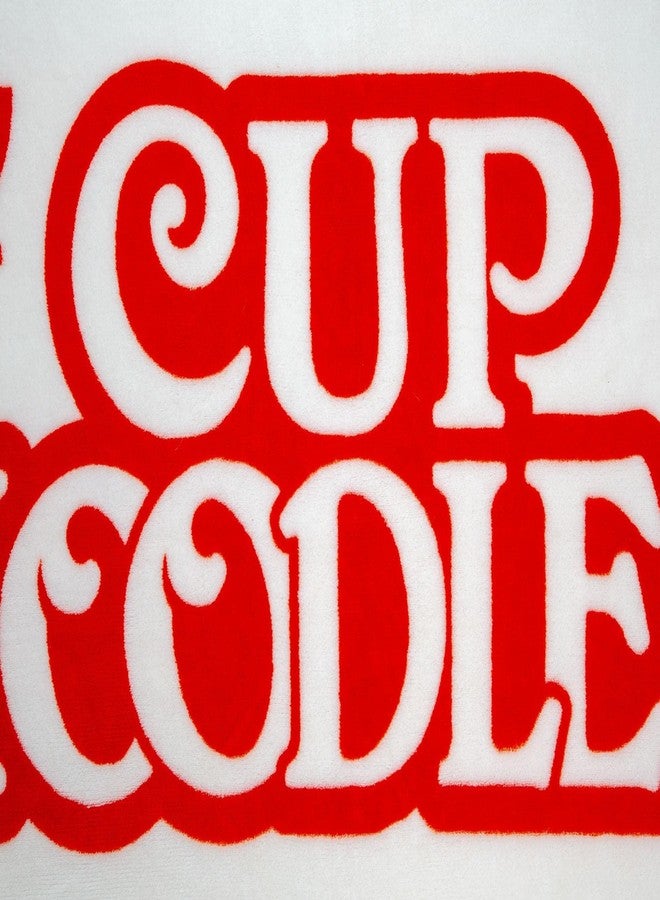 Toynk بطانية نيسين كوب نودلز ميكروبلش بشعار | 45 × 60 بوصة - Image 2