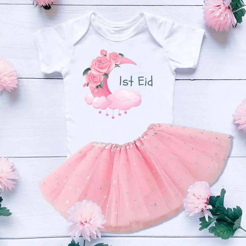 ماتشينج فاميلي اوتفيتس طقم ملابس عيد أول للطفلة مع تنورة، بدلة أطفال بطبعة هلال وزهور لطيفة مع تنورة شبكية وردية، فستان أطفال قطن ناعم بأكمام قصيرة لاحتفالات العيد، التصوير، الهدايا والمناسبات الخاصة