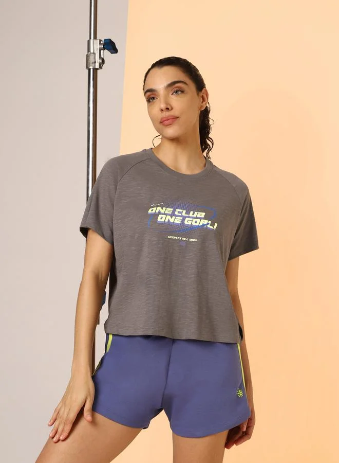 كالت تيشرت قصير قصة مربعة