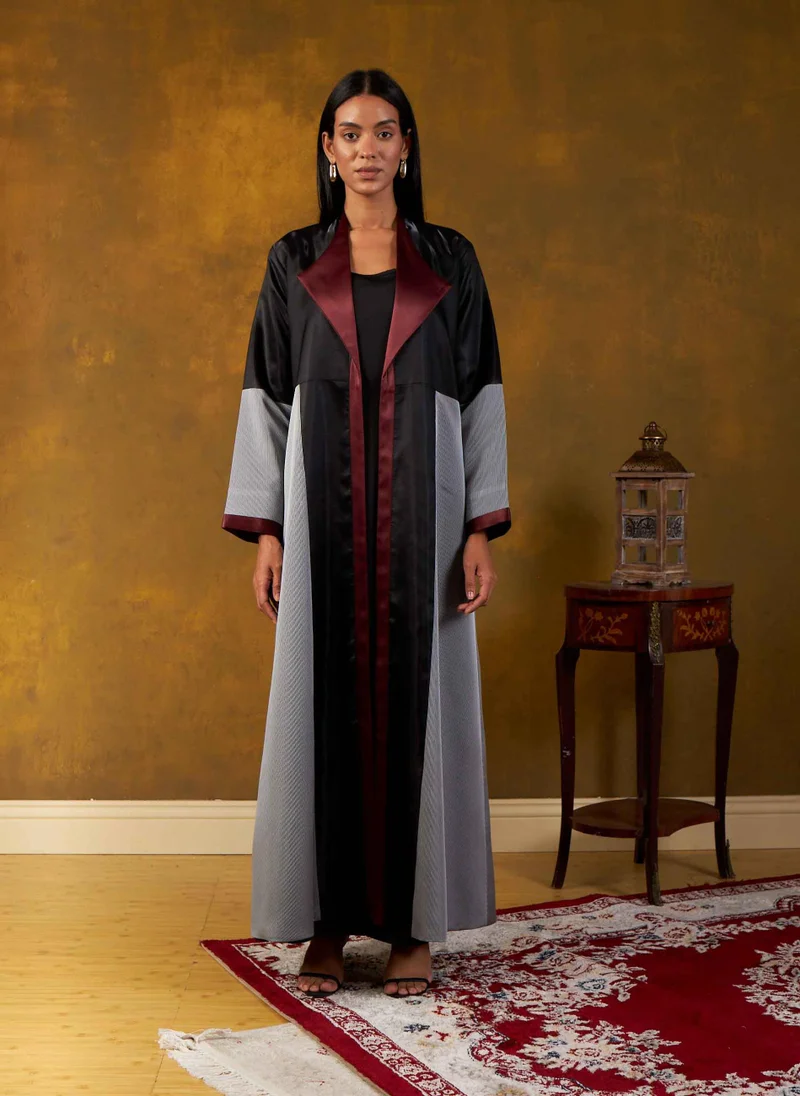 التلل فمينا ELARA ABAYA