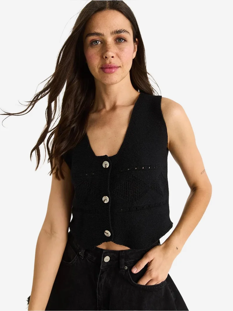 بيانكو لوتشي سترة قصيرة برقبة على شكل حرف  بأزرار من لوكسي