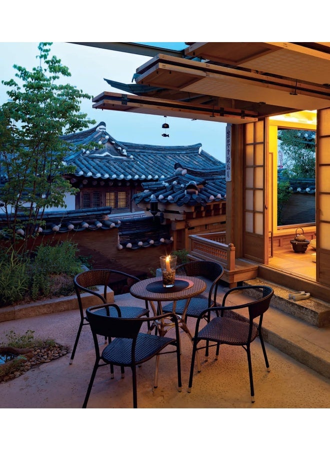 Inside The Korean House: Architecture and Design in the Contemporary Hanok  - Image 3