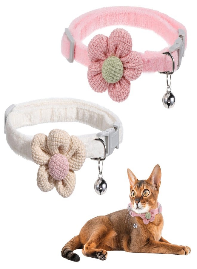 Styquenzer طوق للقطط الصغيرة مع جرس، قطعتان من أطواق القطط القابلة للتعديل للقطط الإناث، طوق صغير لطيف مزين بالزهور للقطط والجراء والحيوانات الأليفة الصغيرة (أبيض، وردي) - Image 1