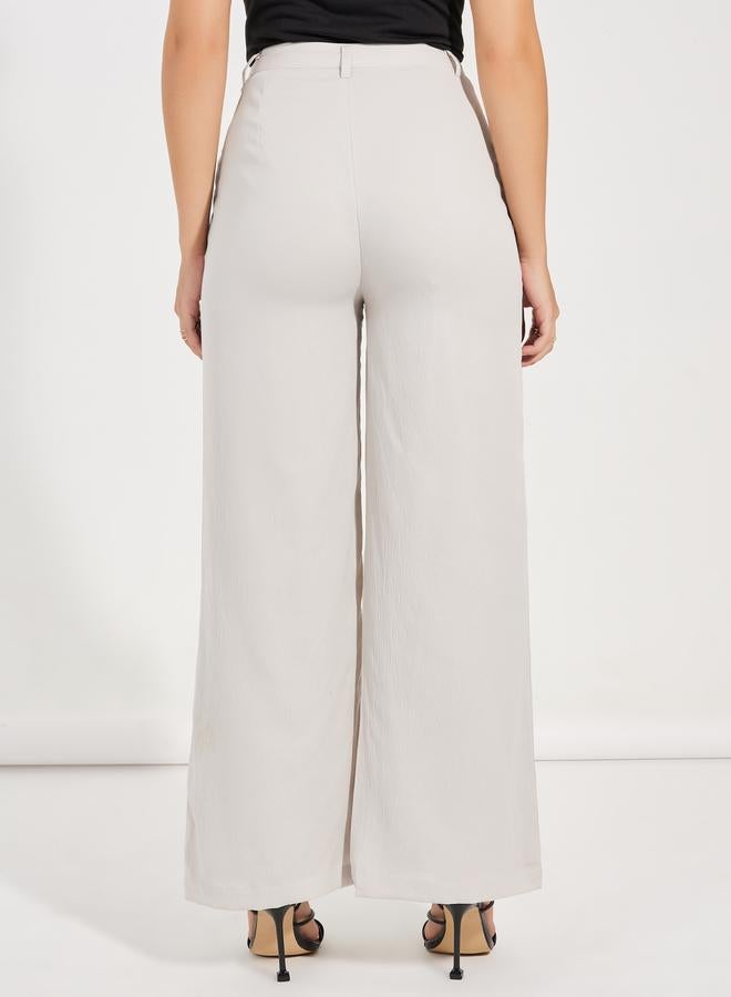 Styli Styli High Rise Straight Fit Basic Pants  - Image 4