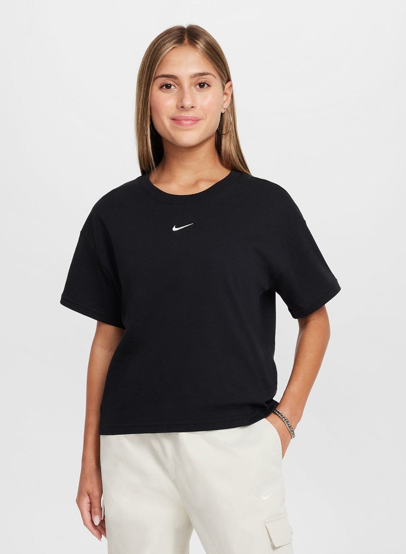 Nike Youth Nsw Boxy Essential T-Shirt - Image 1