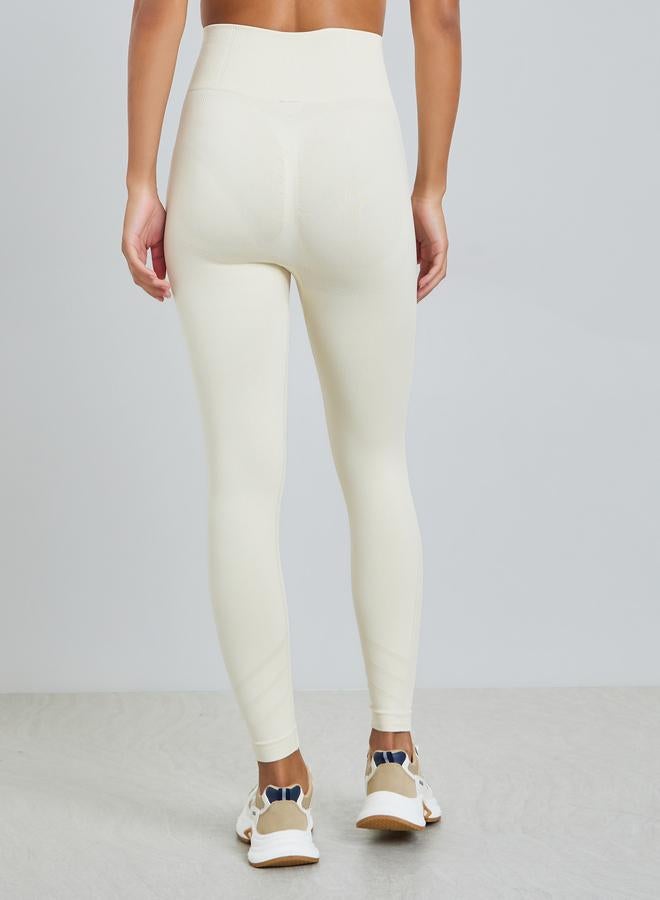 Styli Active Cream Tonal Side Rib Panel Back Scrunch Leggings - Image 4