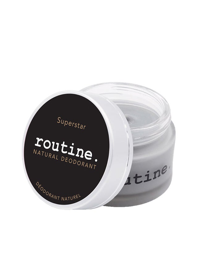 routine مزيل العرق سوبرستار مع الفحم النشط والمغنيسيوم - يوفر حماية قوية من الروائح للأنماط الحياتية النشطة، يتميز برائحة حارة وعشبية (58 مل) - Image 1