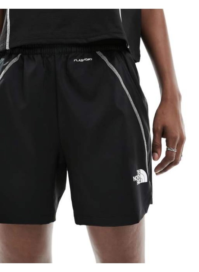 ذا نورث فيس شورت نسائي رياضي "كونتور سيم" من ذا نورث فيس - Image 3