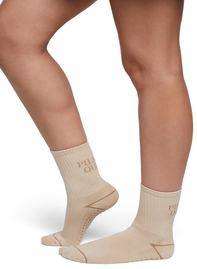 ويلدفوكس جوارب كارلا النسائية من وايلدفوكس، جوارب بيلاتس قصيرة للكاحل، مزودة بقبضة مانعة للانزلاق، عبوة من قطعتين، لون بخور/ورق البرشمان - Image 4