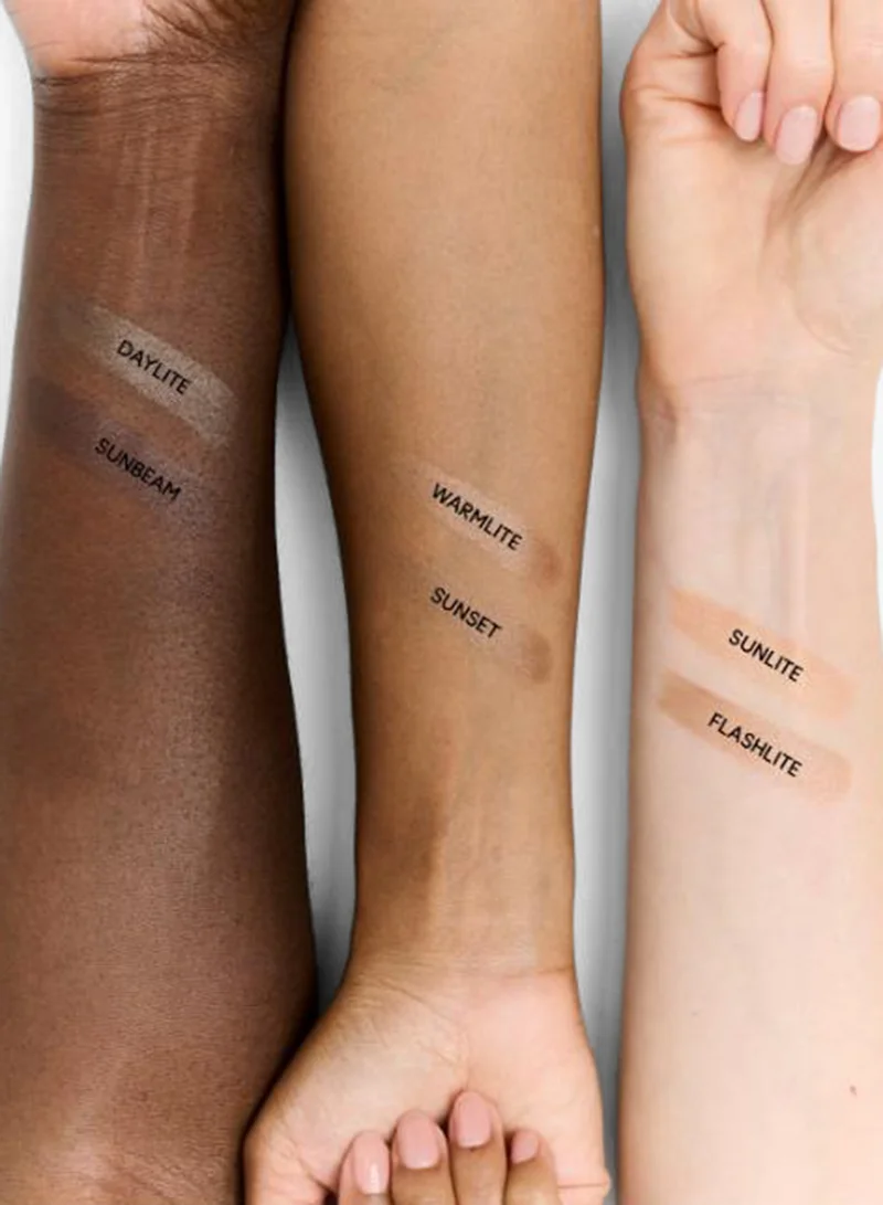 MAC Cosmetics  Strobe Beam Liquid Bronzelighter - Bronze 5 - Daylite for Women | Best Price UAE