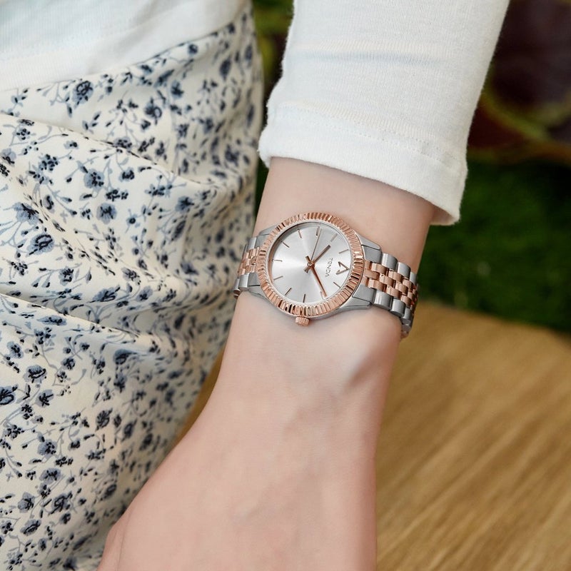 ترندا ساعة نسائية من TRNDA بهيكل فولاذية فضية وسوار فولاذي فضي وذهبي وردي - Image 2