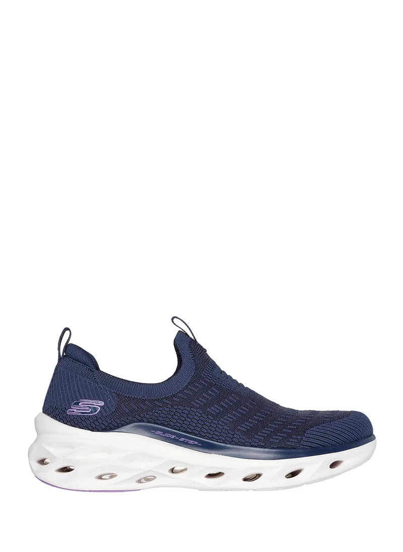 SKECHERS Glide-Step Swift