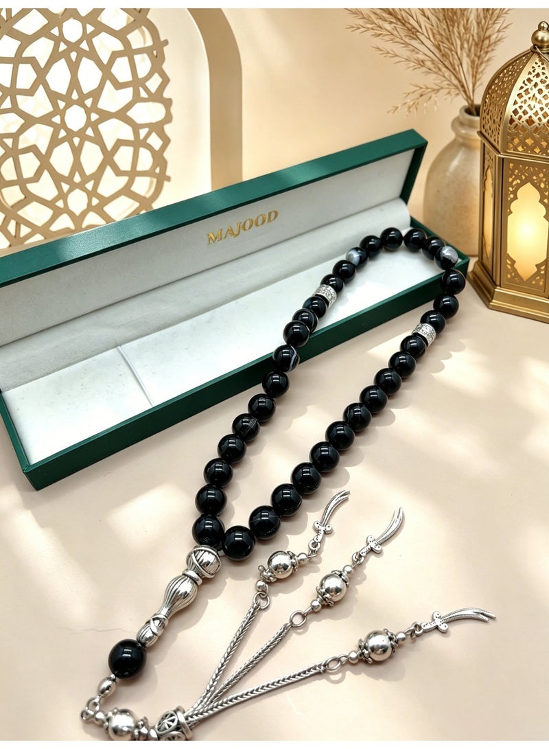 موجود MAJOOD/33 مسبحة من العقيق الأسود مع خط أبيض حقيقي/10 مم/للرجال والنساء - Image 4