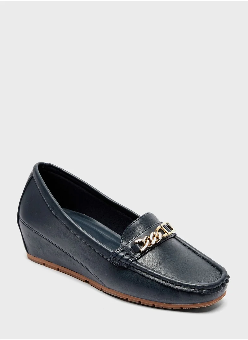 Le Confort Curve Toe Moccasins