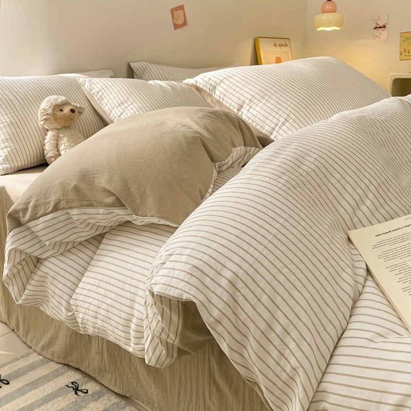 Easy Modern Striped Pattern Thin Stripes + Dark Blue Bed Sheets Washed Process Soft And Skin-Friendly Duvet Cover 3pcs Set (1 Duvet Cover + 2 Pillowcases Combination) Modern Stripes Breathable Microfiber Soft And Machine Washable Available in All Se - Image 4